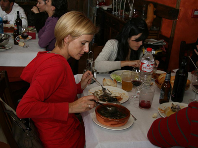Jornadas de convivencia de empresas en el hotel El Quesar de Gamoneo