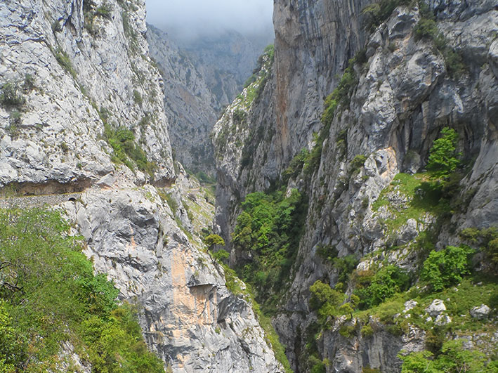 Ruta del Cares, la garganta divina