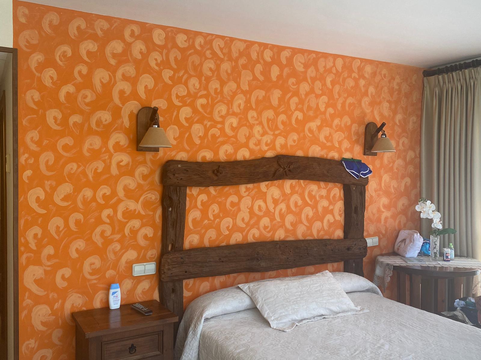 Hbaitción El Avellano, cama matrimonial